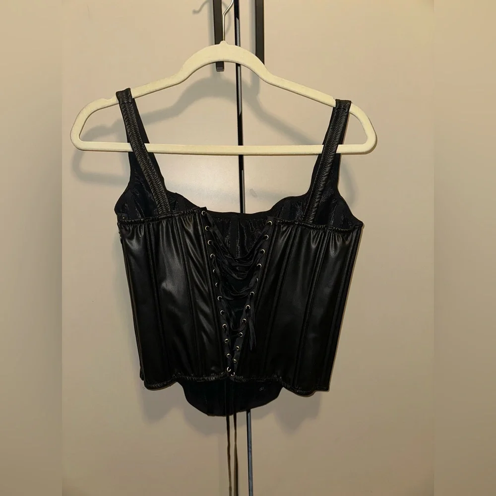 Victoria Secret Black Women's Faux Leather Corset Top Size Large - Picture 4 of 5